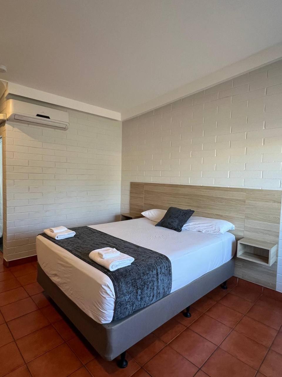 Katherine Motel Εξωτερικό φωτογραφία